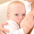 Karmienie piersią na żądanie to najlepszy sposób żywienia noworodka i niemowlaka