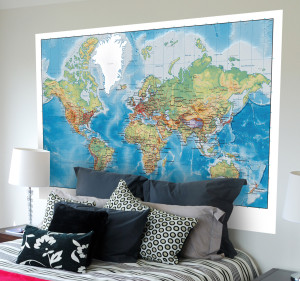 Mapa świata na ścianie to świetna dekoracja... edukacyjna